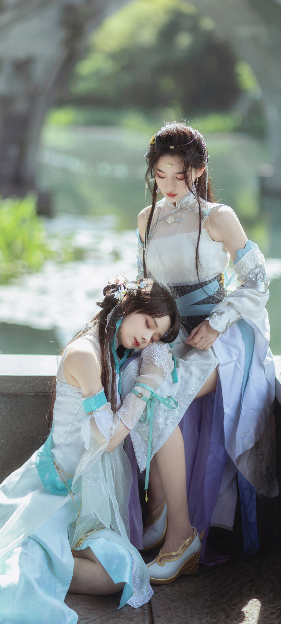 古装美女Cosplay姐妹全屏壁纸，免费手机桌面美图下载