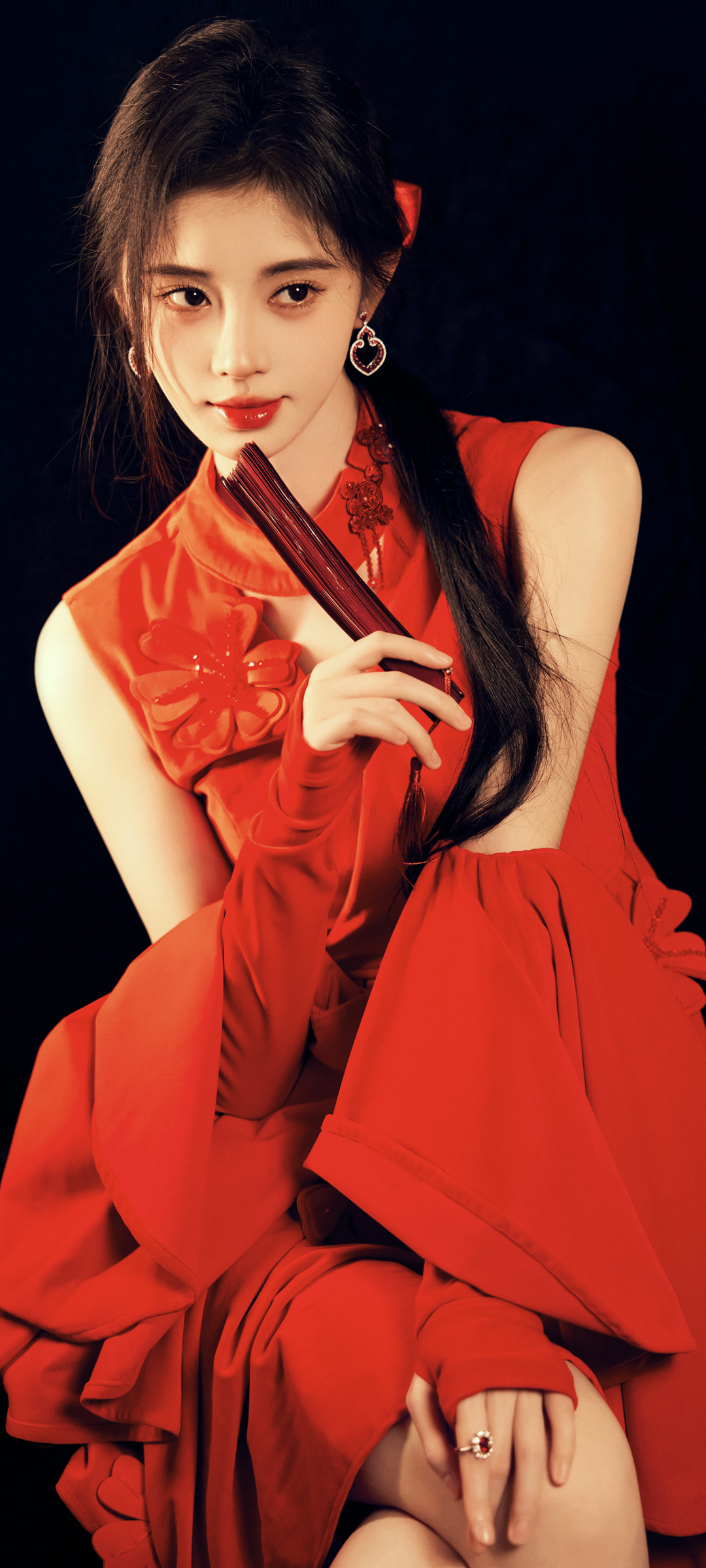 中国风红色裙子美女壁纸，鞠婧祎专属，免费下载手机背景