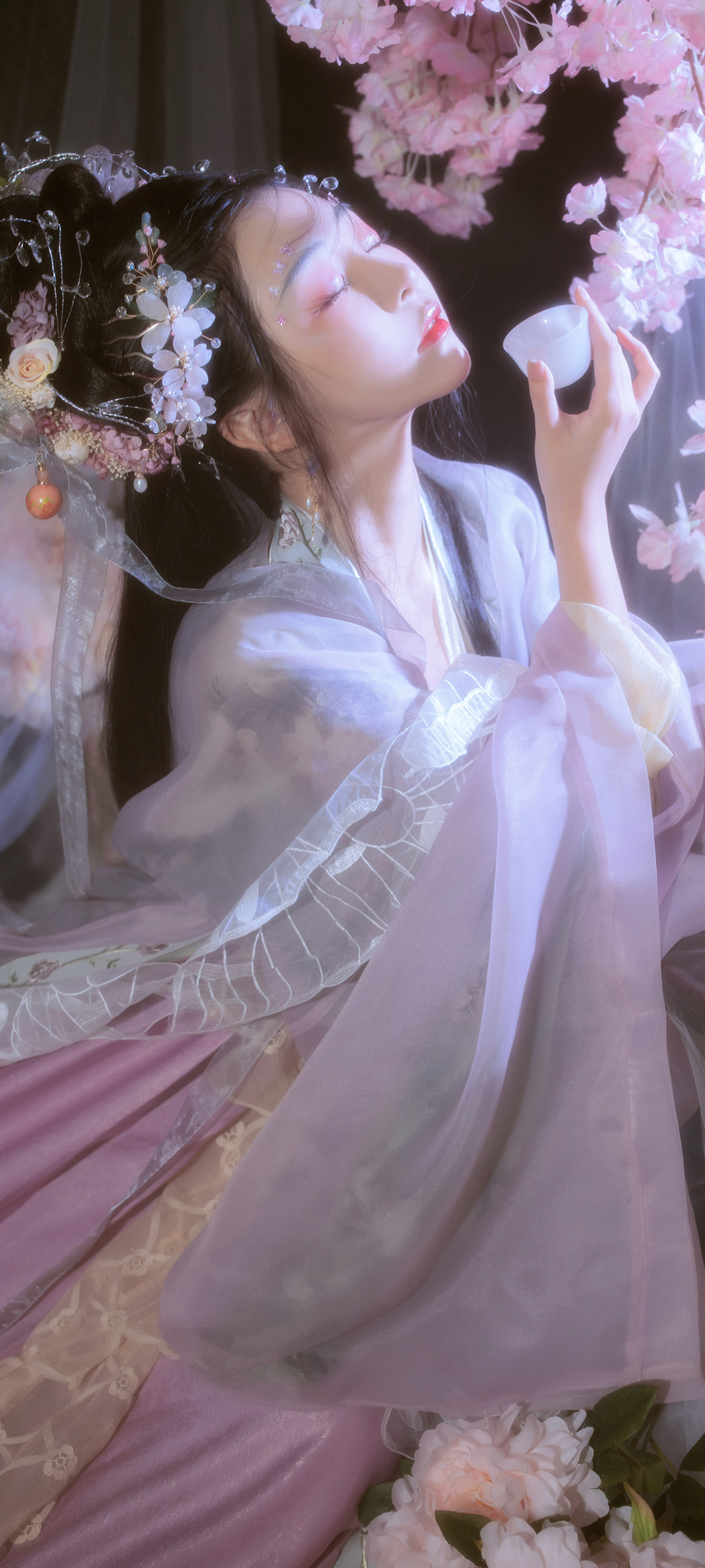 古风佳人月下倩影，绝美古装手机壁纸，免费下载尽享
