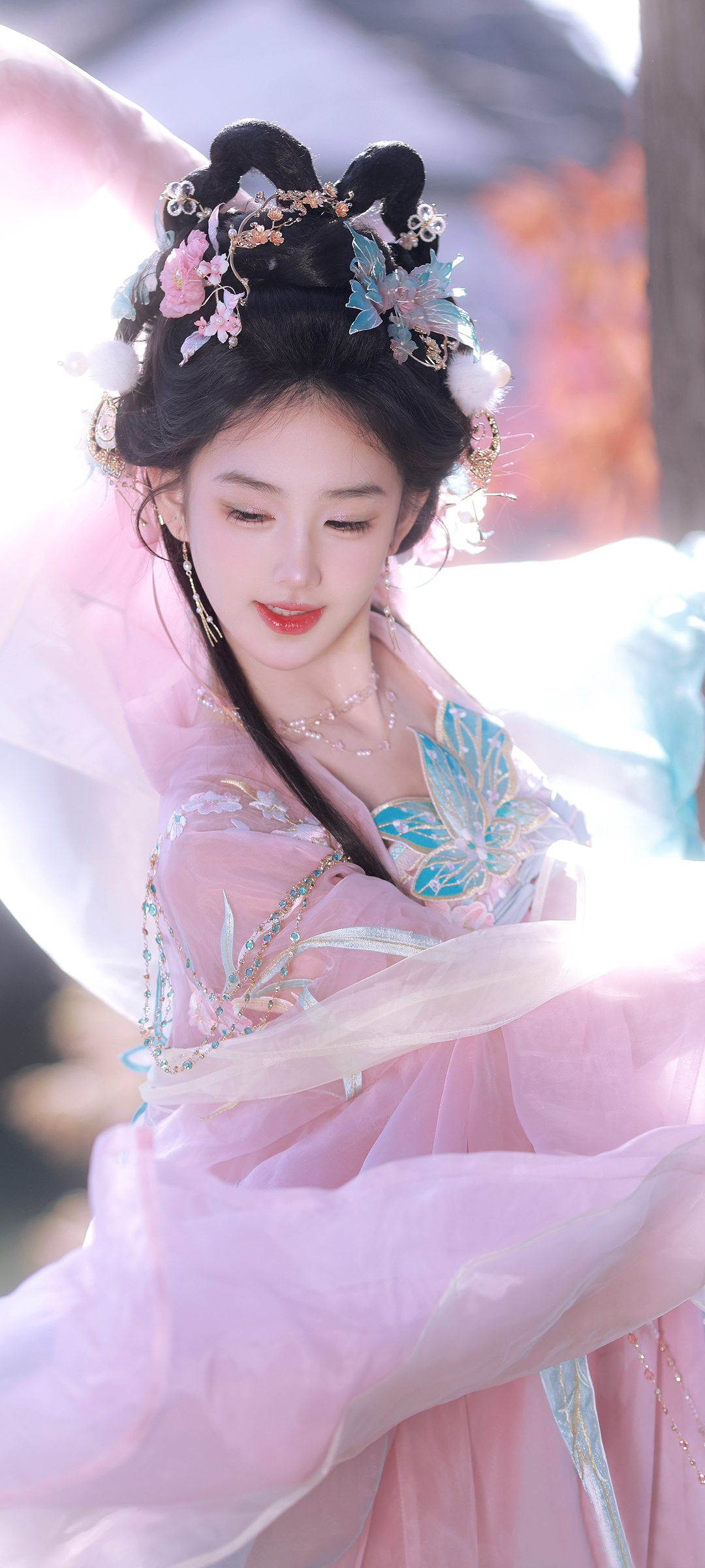 国风大典黄玉瑶美女壁纸，免费手机下载