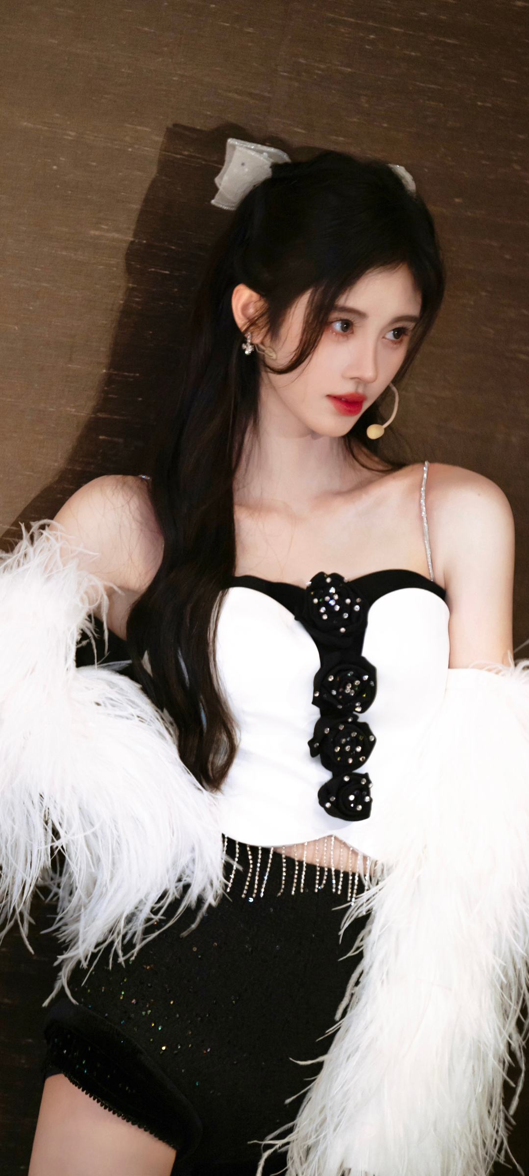 鞠婧祎绝美手机壁纸，高清美女图片背景，免费下载