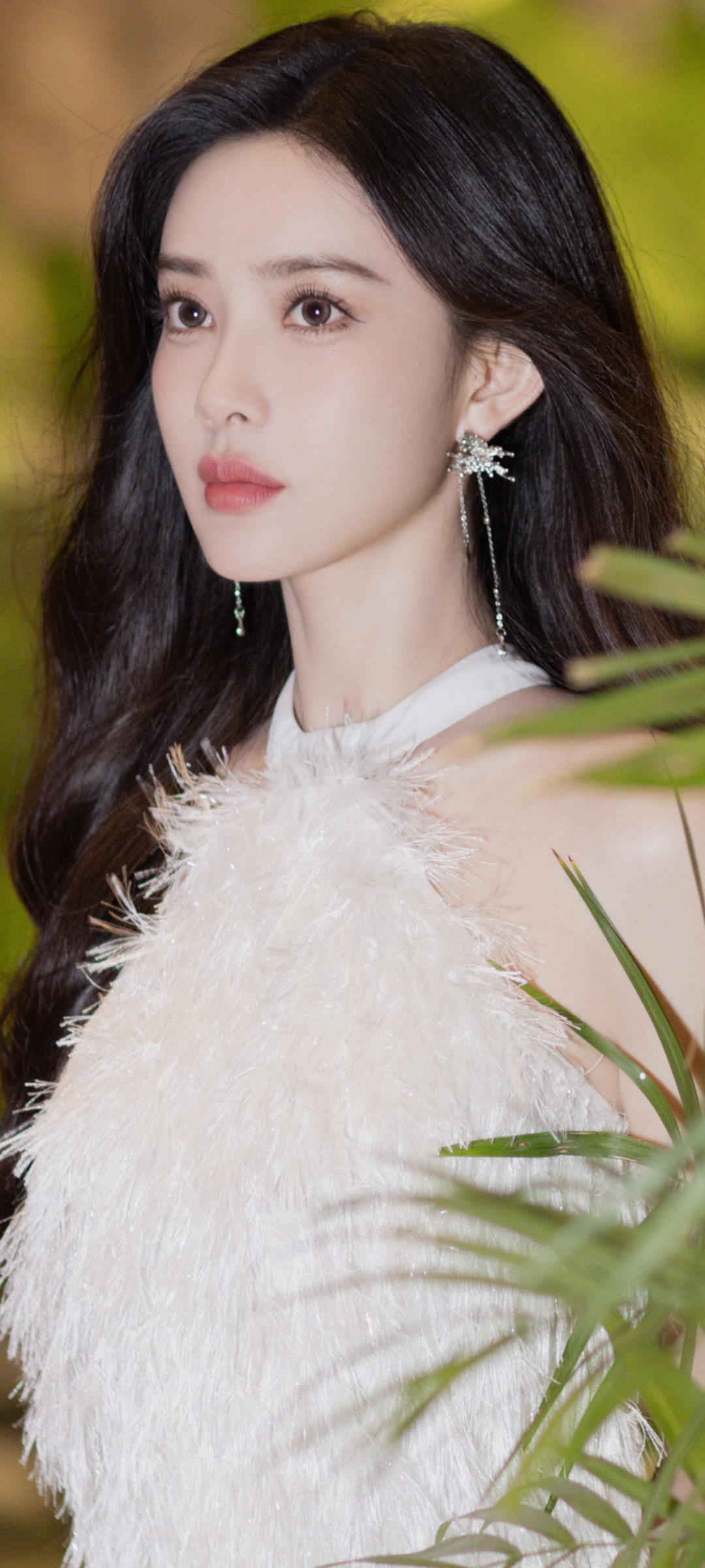 孟子义绝美侧颜，高清美女壁纸，免费下载美化手机屏幕