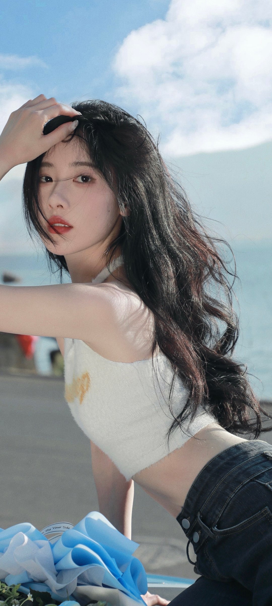 绝美长发女神，全屏手机壁纸大赏，免费下载尽享视觉盛宴