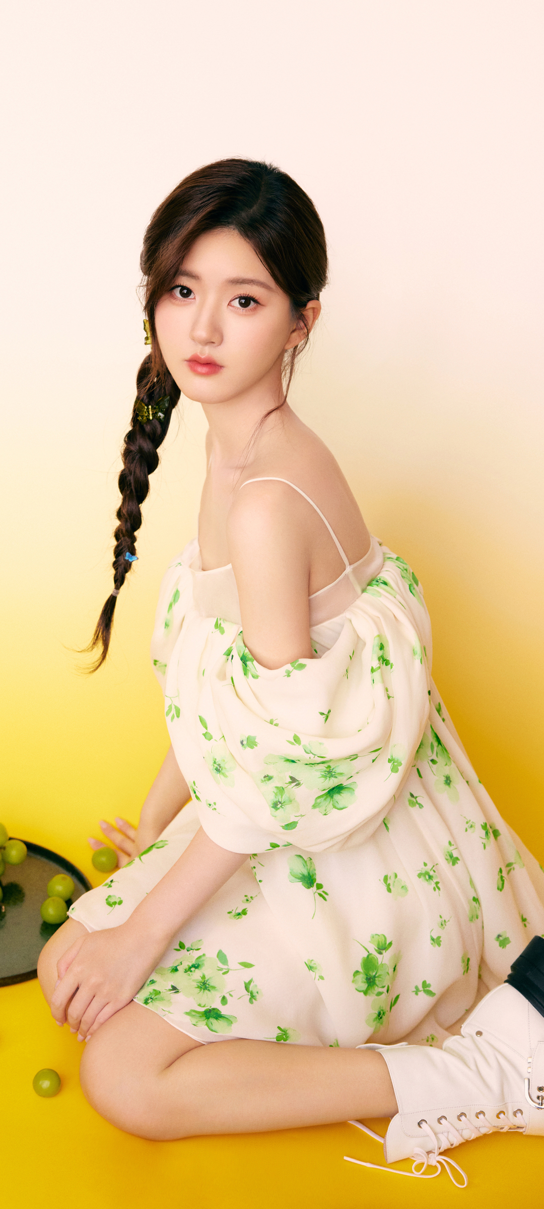 赵露思唯美小清新手机壁纸，美女主题免费下载欣赏
