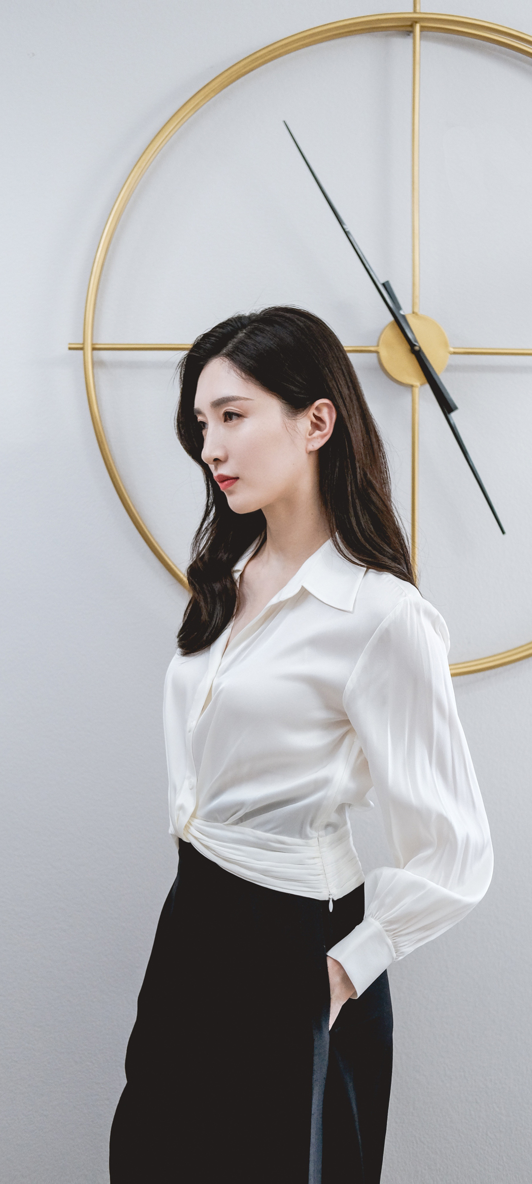 江疏影气质美女全屏壁纸，免费下载手机美图新选择