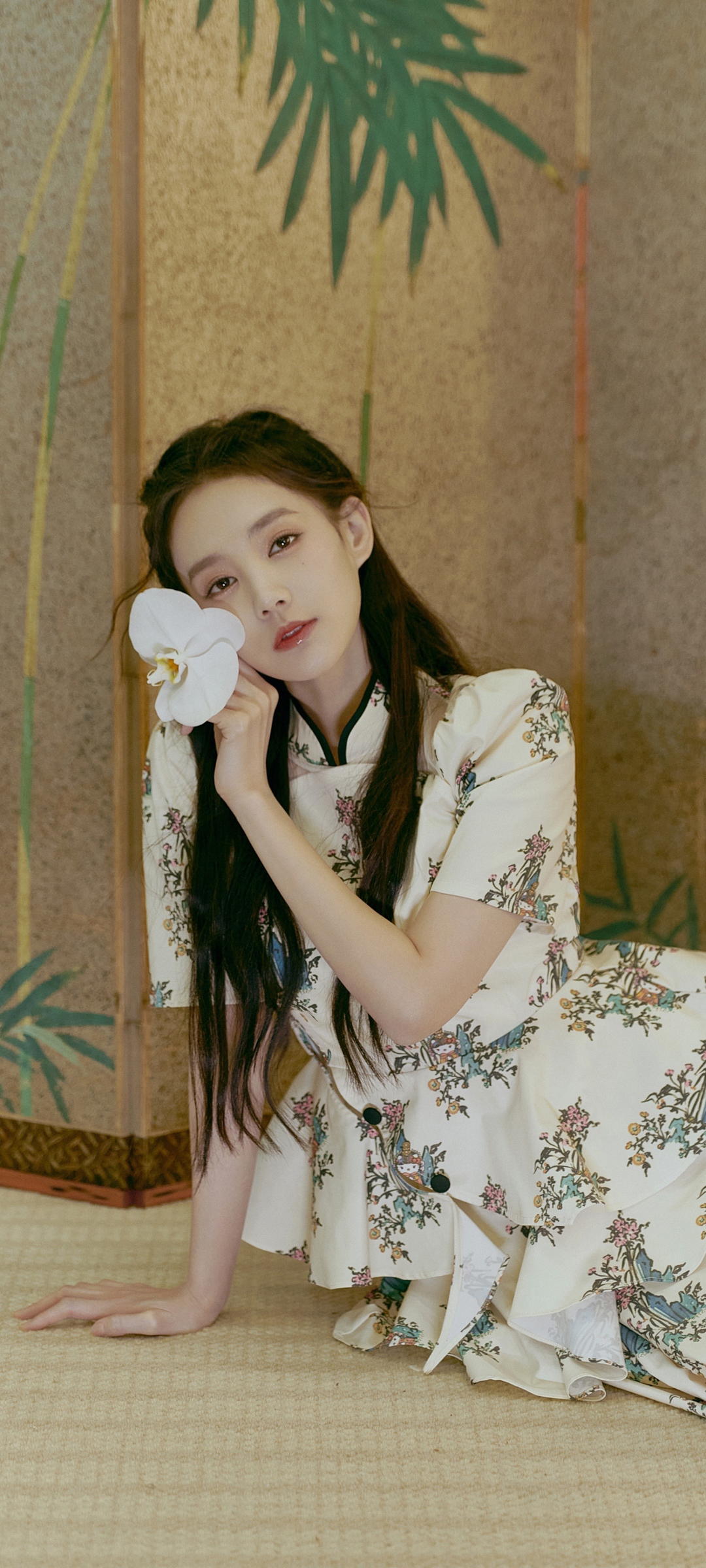 李一桐居家美照大赏，高清手机壁纸免费下载，尽享美女风采