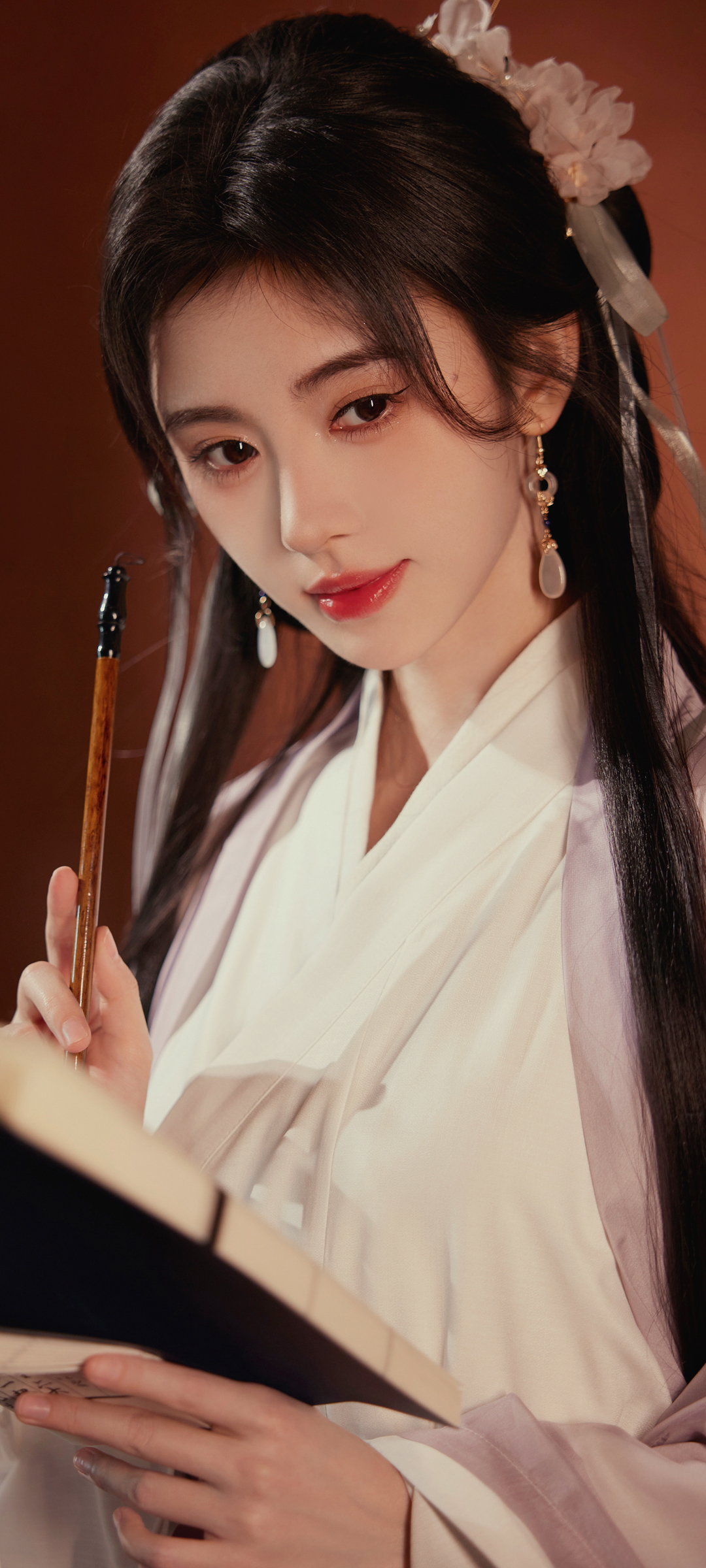鞠婧祎古装美女手机壁纸，高清免费下载，尽显可爱风采
