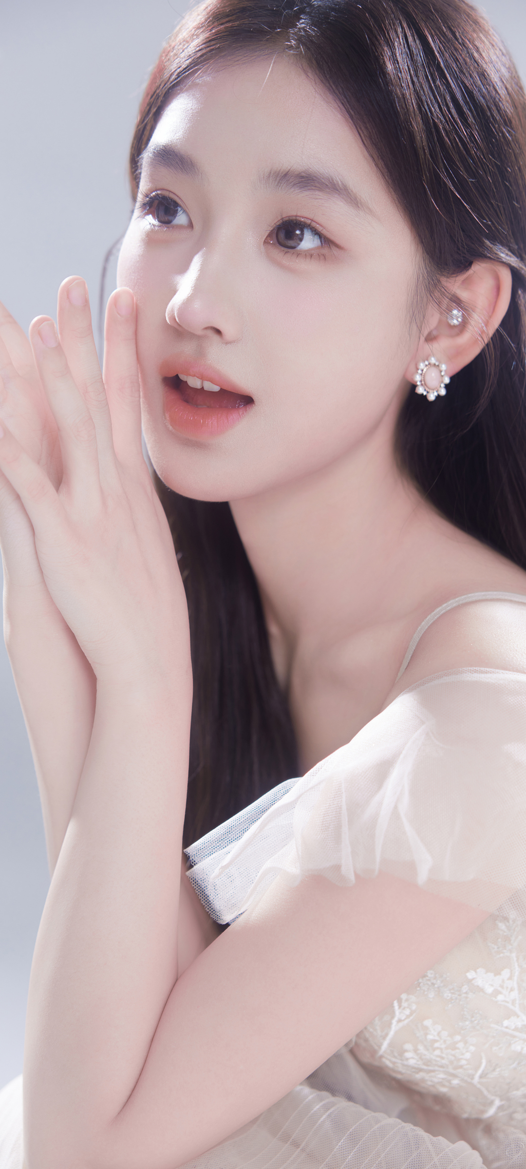 黄玉瑶可爱美女手机壁纸免费下载