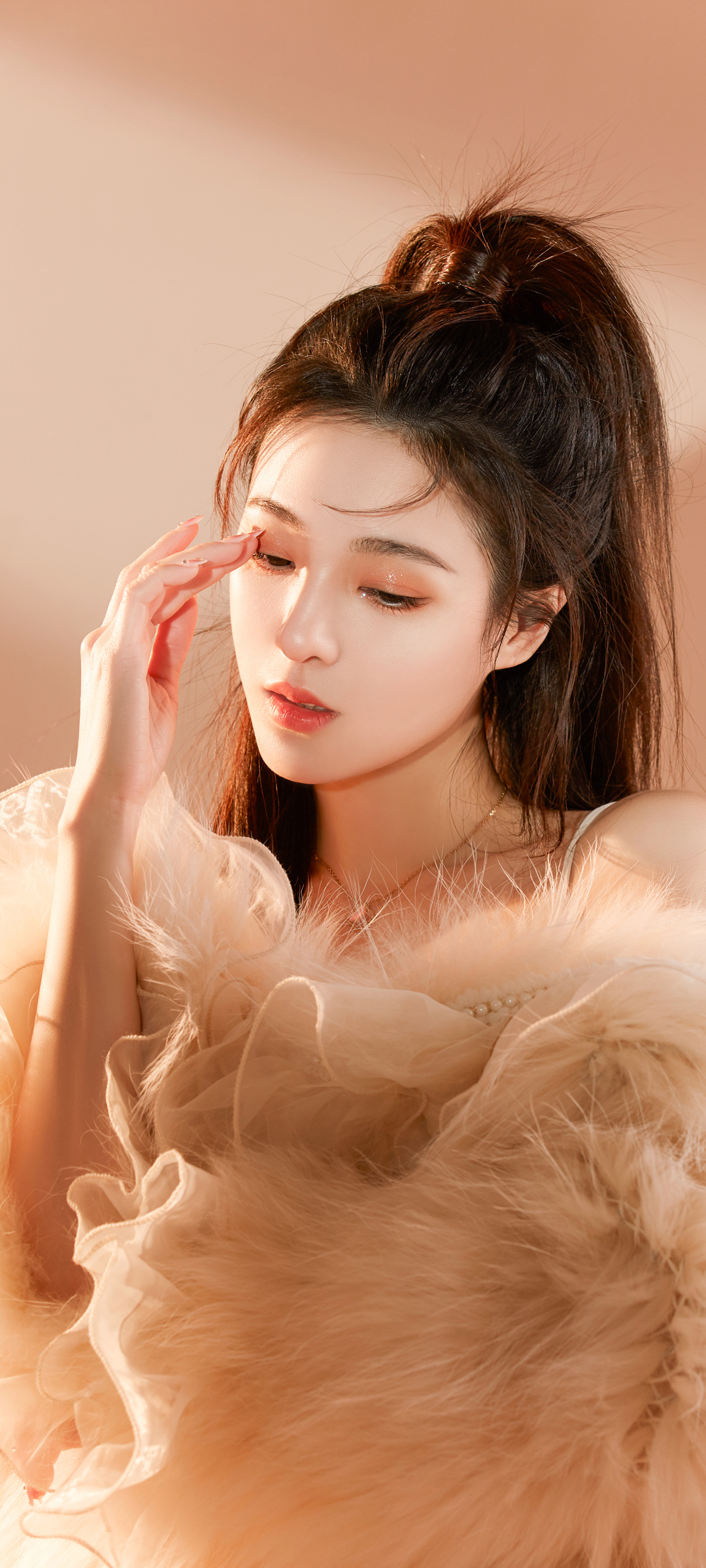 超高清气质美女壁纸，免费下载美化手机屏幕