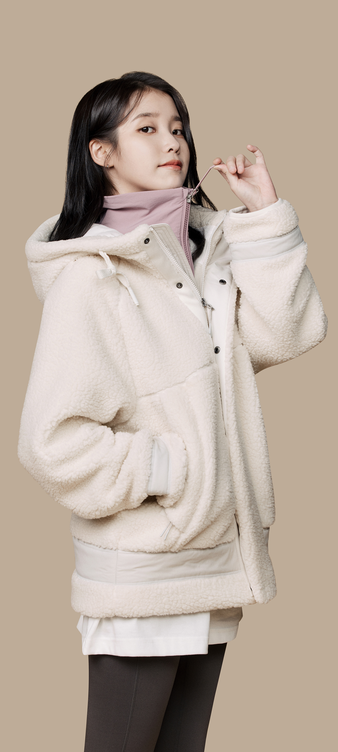 李知恩冬日倩影，高清美女壁纸，免费下载尽享手机美化