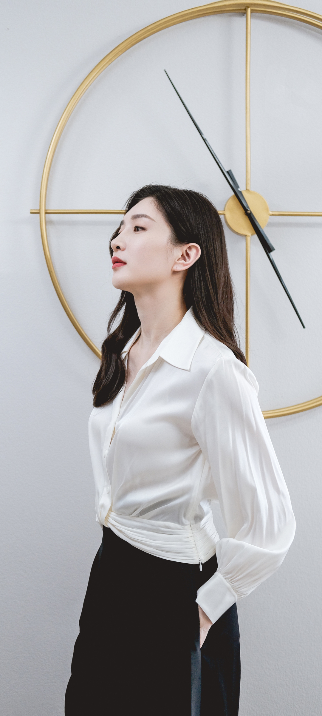 江疏影高清手机壁纸，气质美女白衬衫，免费下载