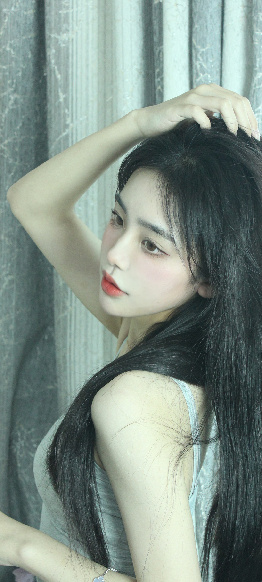 绝美侧颜美女高清壁纸，免费手机下载新体验