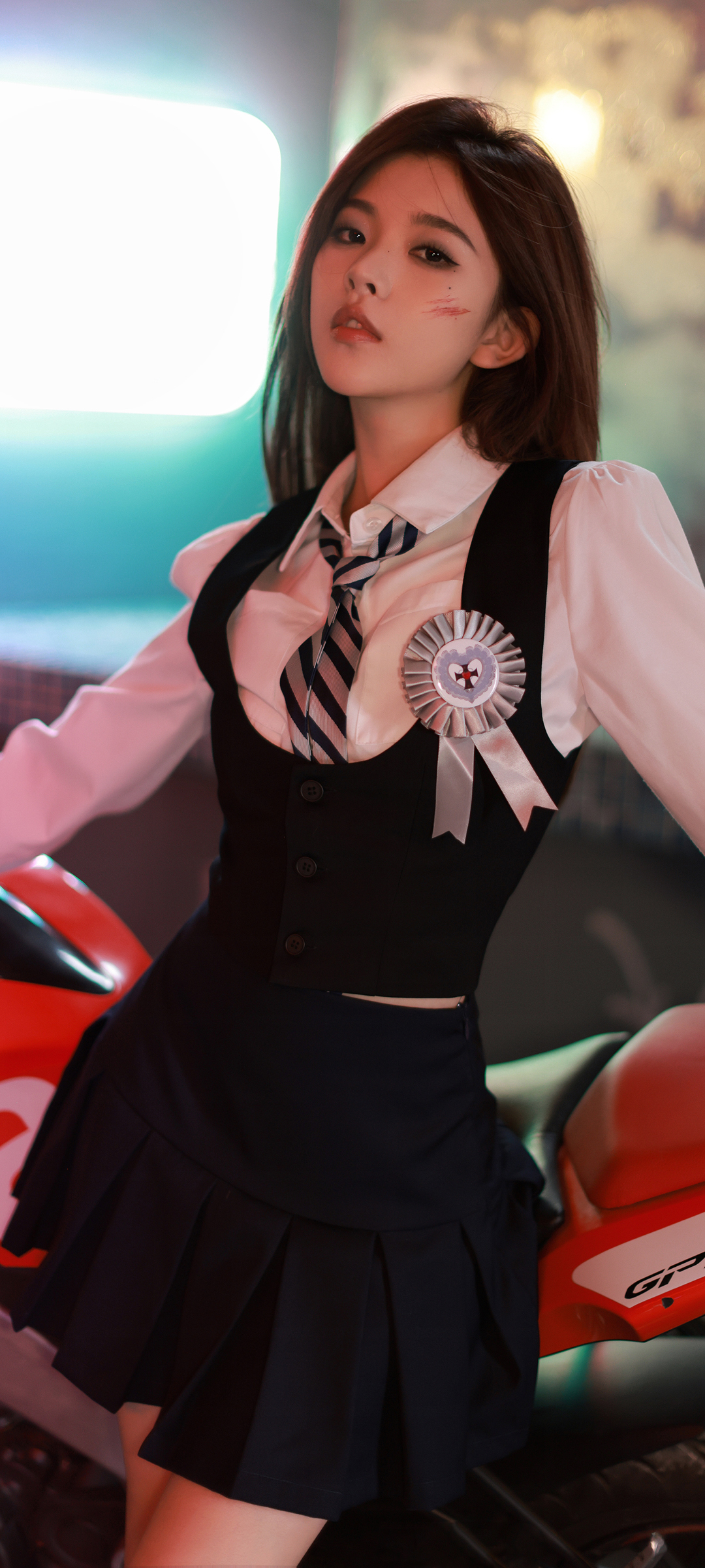 高清美女壁纸下载，元气气质美女穿黑色裙子，免费手机壁纸精选