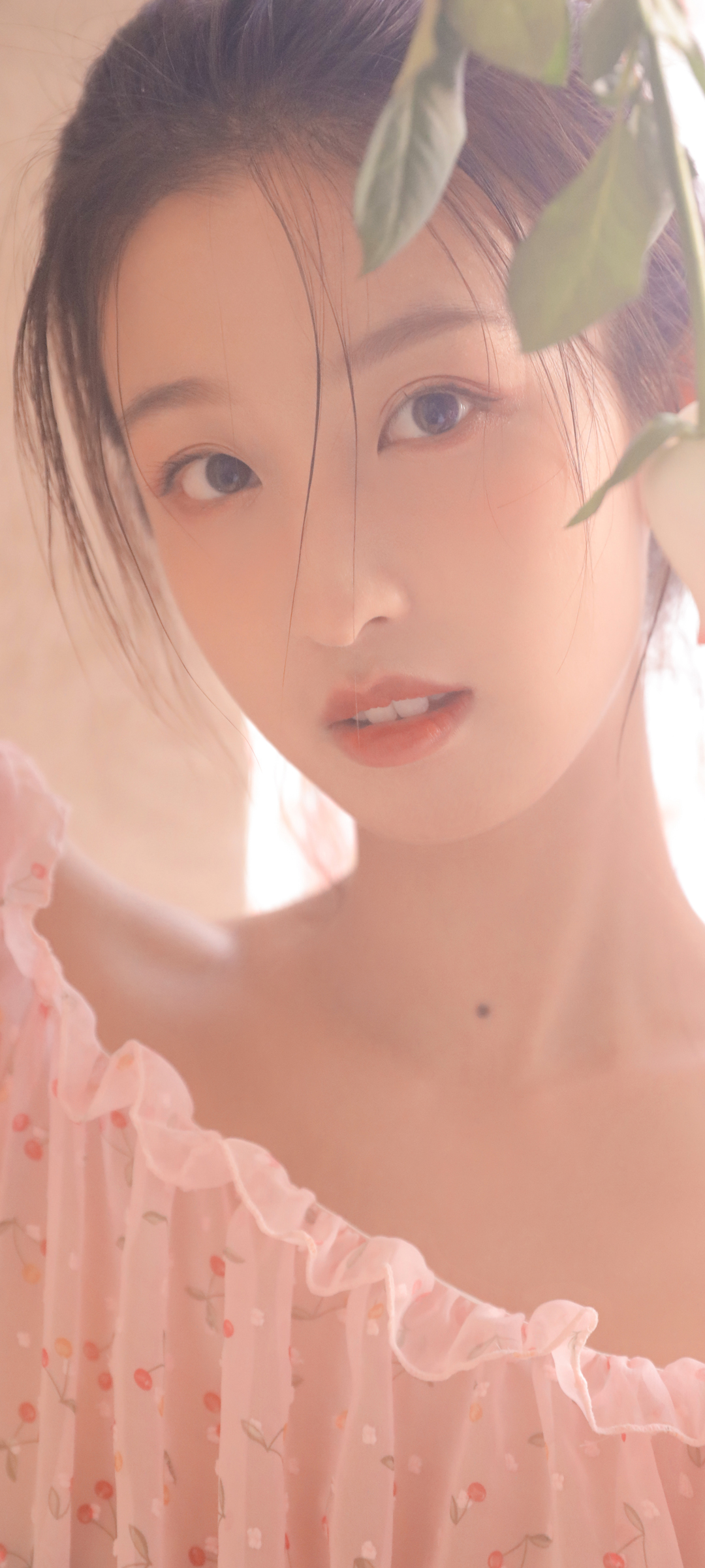 粉色佳人冯丽林，全屏手机壁纸大赏，美女高清图免费下载