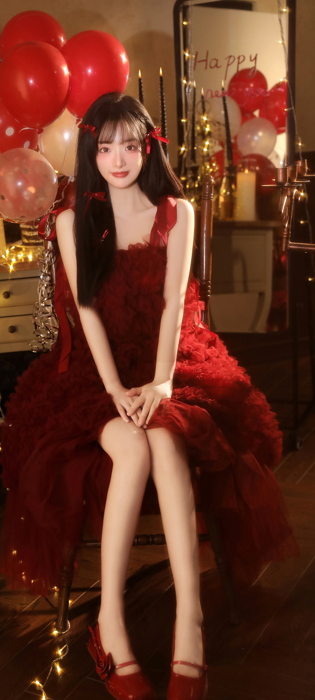 新年红裙公主风美女壁纸，免费下载，装点你的手机屏幕