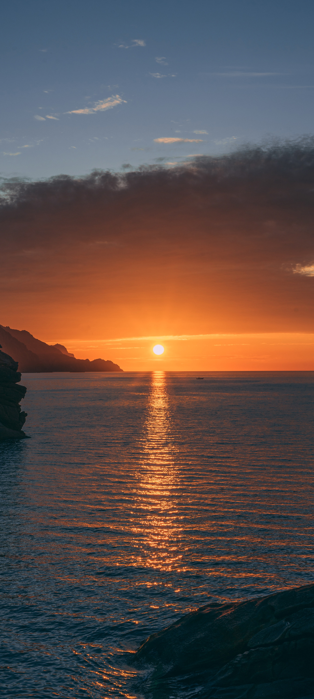海边黄昏夕阳美景，免费手机壁纸高清下载