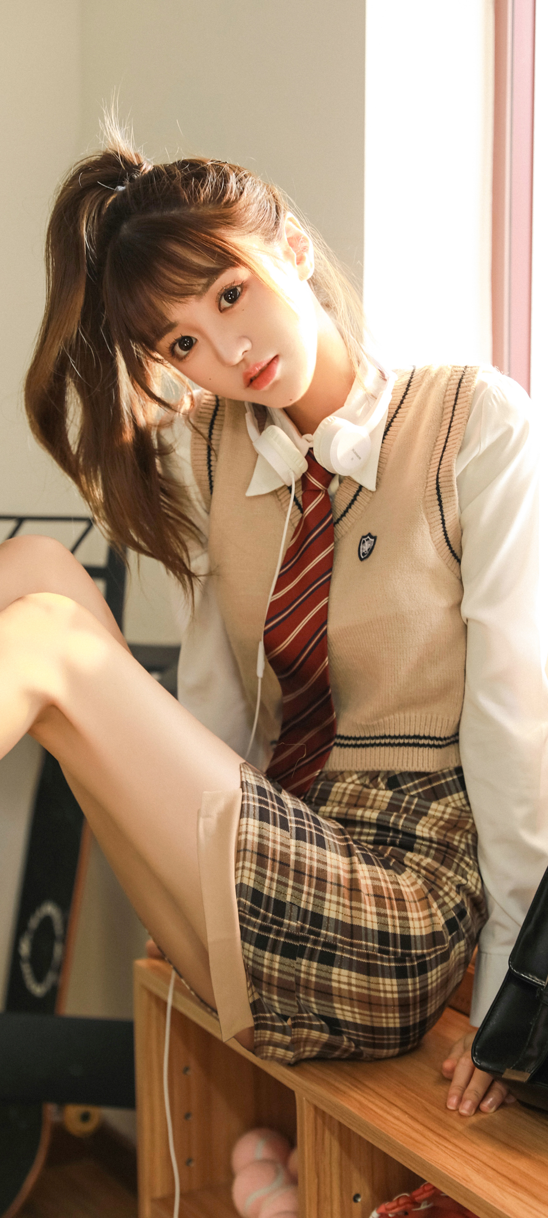 鹿醒女神教室写真大赏，精选美女手机壁纸，免费下载尽享