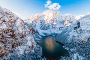 雪景自然奇景普拉格斯湖 布莱耶斯湖4K风景壁纸