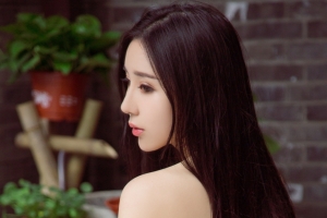 赵佳琪 长发披肩美女4k壁纸