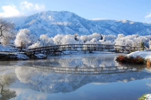 冰天雪地海报广告背景