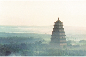 淡雅中国风水墨塔