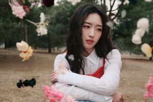 公园漂亮美女邓恩熙 4K壁纸 3840x2400