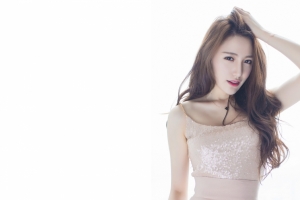 长发时尚美女刘奕宁3440x1440壁纸