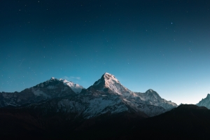 喜马拉雅山夜景4k壁纸