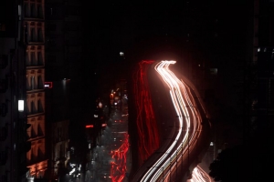 夜城 鸟瞰图 长曝光 道路 4k壁纸 3840x2160