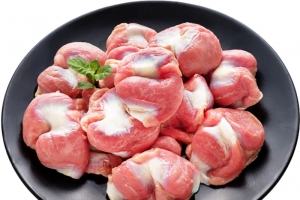 一盘新鲜的鸡胗