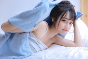 居家 养眼可爱女孩 4k美女壁纸