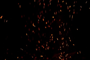 火花 眩光 篝火 深色 4k壁纸 3840x2160