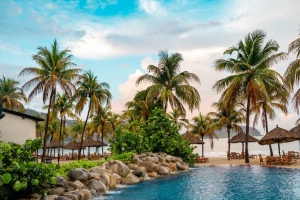 棕榈树 树 游泳池 海滩 大海 夏季 4k壁纸 3840x2160
