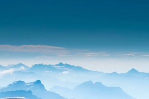 山峰雪山背景