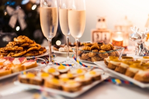 2019新年快乐 丰盛美食 香槟 4k高清壁纸