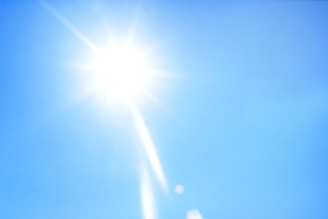 清新天空太阳唯美背景图