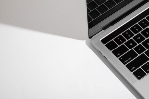  macbook 苹果 按键 白色 电脑 4k壁纸 3840x2160