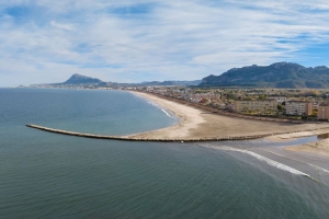 海洋 建筑 海岸 城市 山脉 4k壁纸 3840x2160