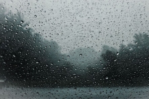 滴 雨 玻璃 湿 4k壁纸 3840x2160