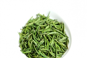 炒好的毛尖茶