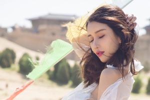 田梓茵4k壁纸