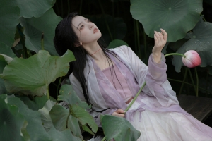 荷叶 荷花 古风唯美漂亮女子 4K美女壁纸 3840x2160