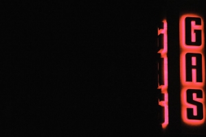 标志 霓虹灯 字母 文字 背光 4k壁纸 3840x2160