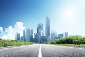 通往城市的公路高清图片