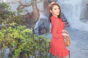 Lynn刘奕宁 五角星裙子4k美女壁纸
