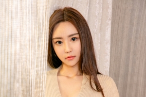 糖果 性感身材养眼美女4k手机壁纸