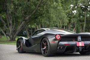 法拉利Laferrari,公园,树林,图片