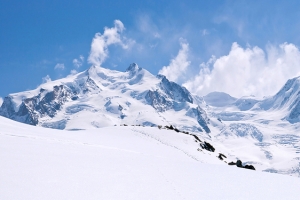 冬季雪地冬天摄影蓝色海报背景