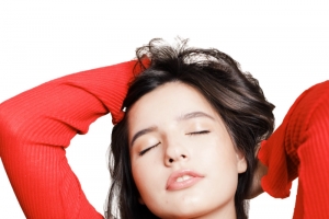 外国美女撩头发高清PNG透明免扣设计素材免费下载