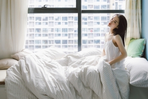床上清新唯美摄影 妮妮4K壁纸